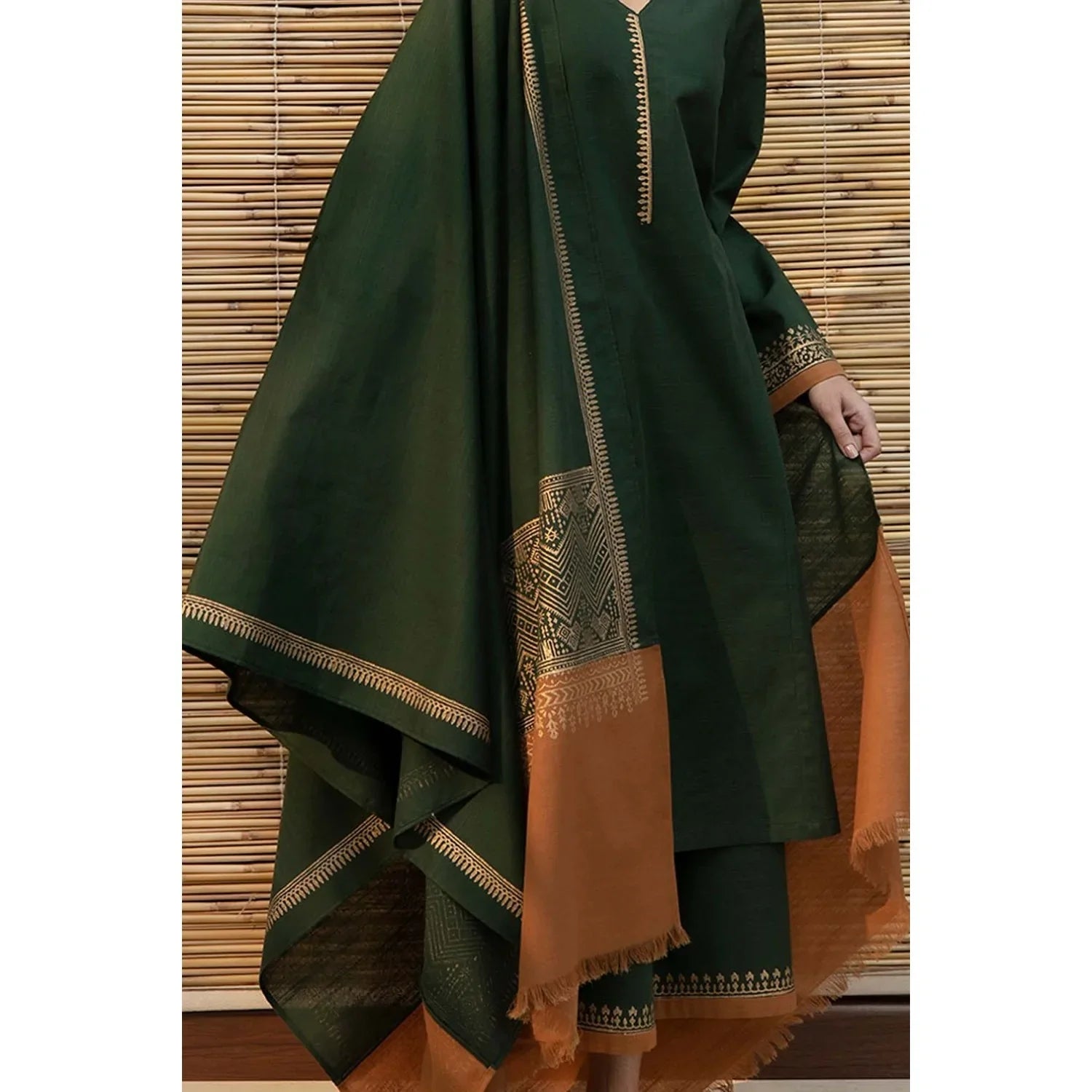 BR 02-3PC Dhanak suit with Woolen Shawll