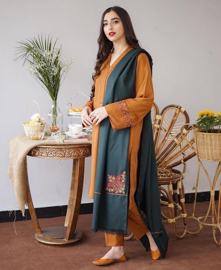 EMBROIDED 3PC DHANAK SUIT WITH EMBROIDED SHAWL