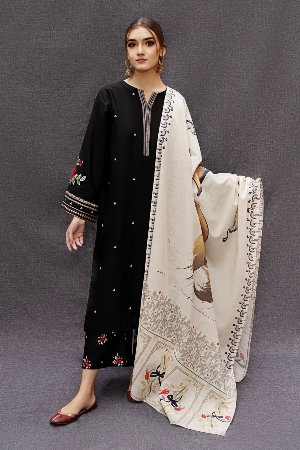 URGE - 3PC DHANAK EMBROIDERED SHIRT WITH KARANDI PRINTED SHAWL AND TROUSER - Nz1461